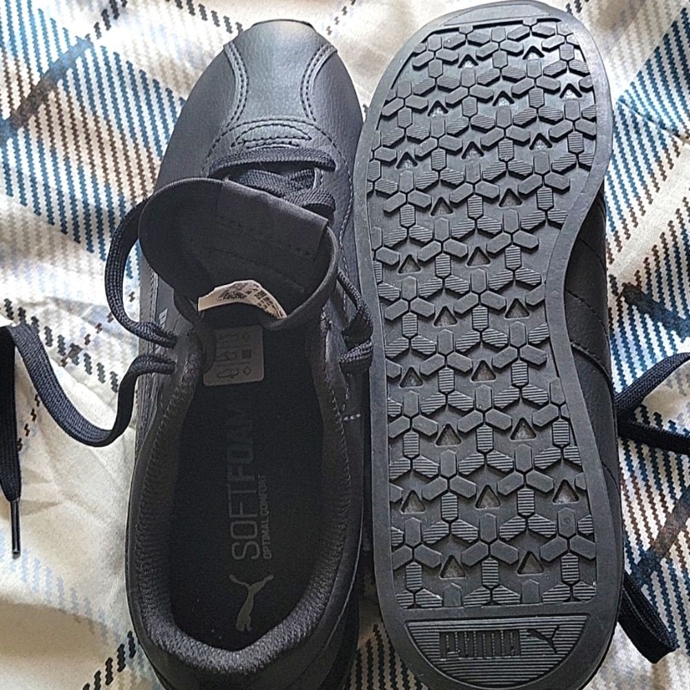 ❗️SALE NWT Women’s Puma Soft Foam Athletic Sneaker